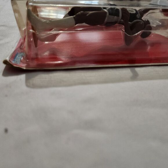 1990 David Robinson Starting Lineup Figure w/1989 Rookie Card Sealed Box - Picture 9 of 10